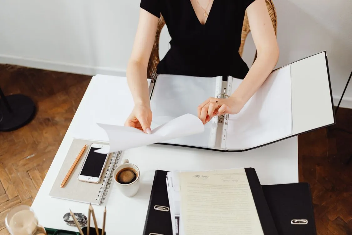 Brand identity guidelines length expectations across engagement tiers