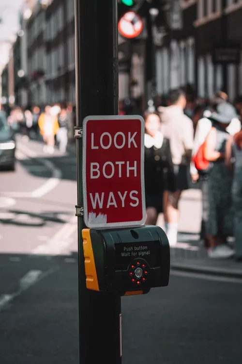 Signals that point to brand renaming vs rebranding for verbal layer problems